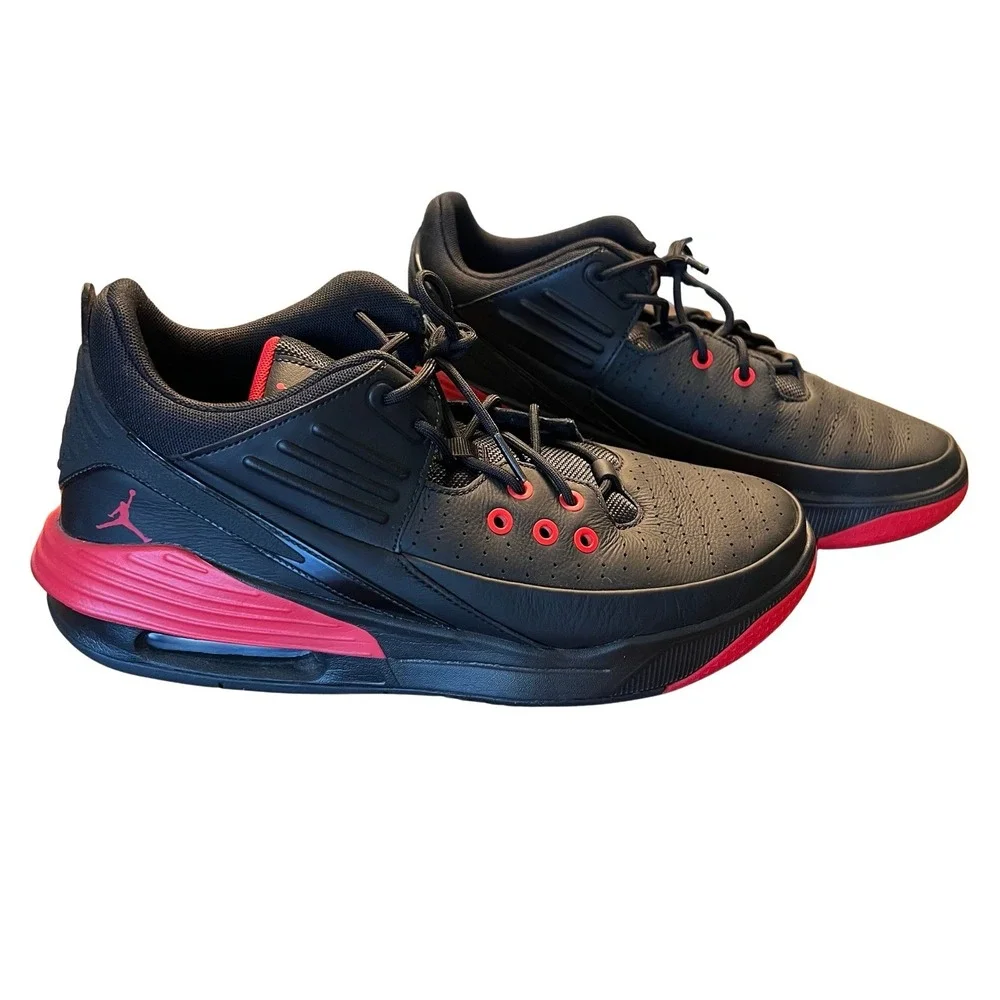 Nike Air Jordan Max Aura 5 Men's‎ Sneakers Black/ Red, Size 10.5